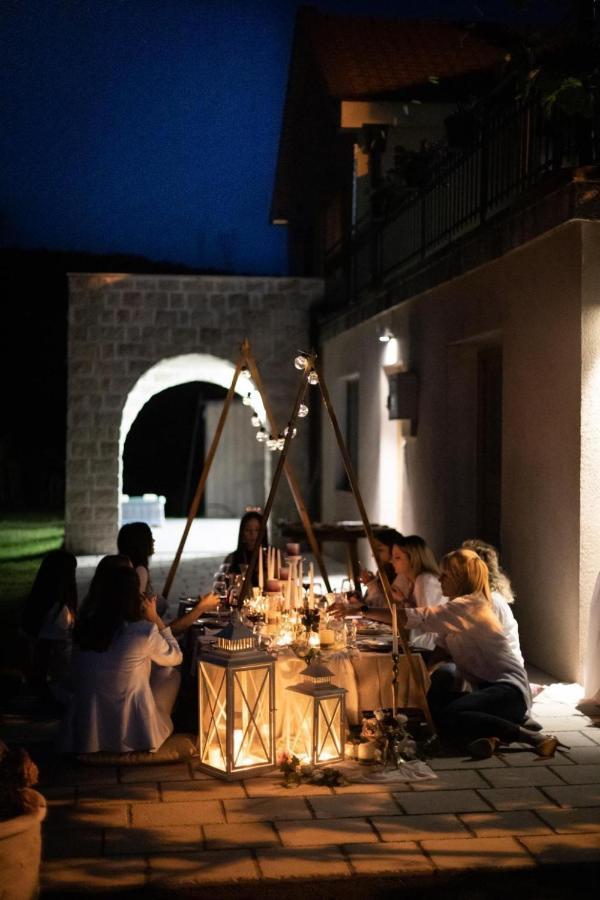 ポドゴリツァDjukic Wineryアパートメント エクステリア 写真
